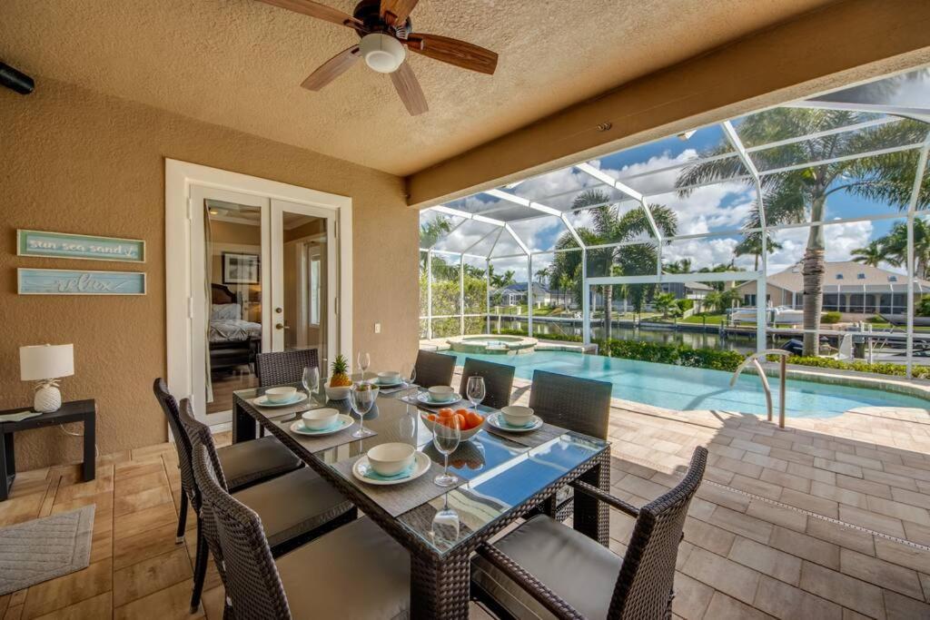 Villa Martinique By Coralvilla Cape Coral Exterior photo