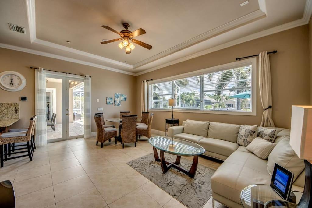 Villa Martinique By Coralvilla Cape Coral Exterior photo